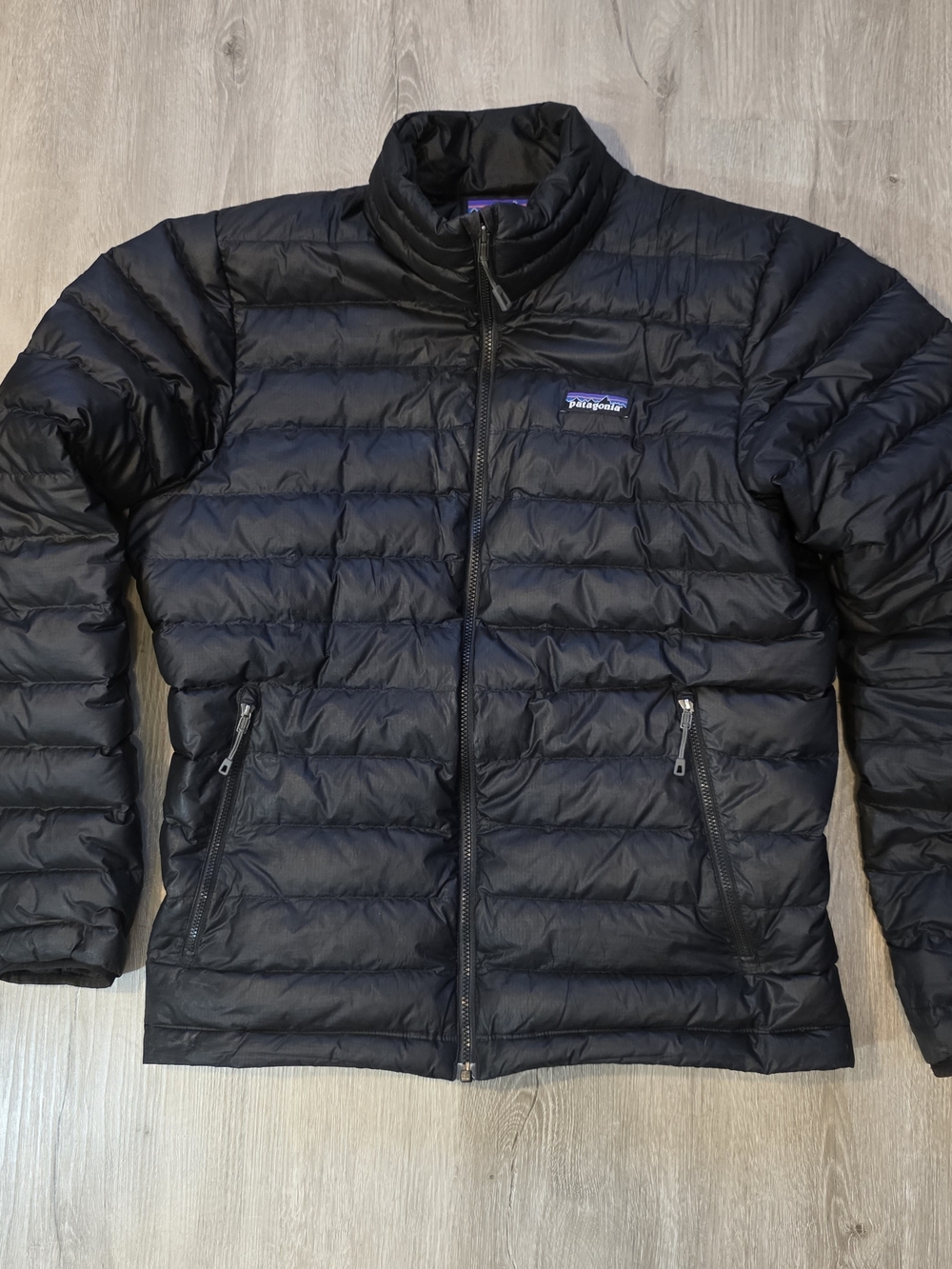 Patagonia Men’s Black Quilted Puffer Jacket Size Small